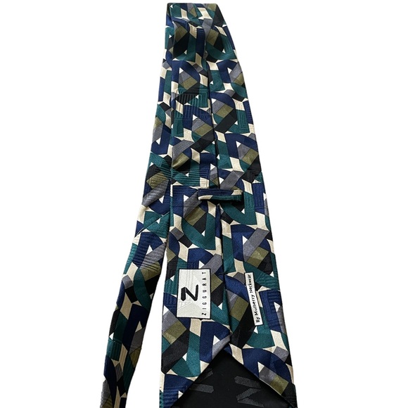Ziggurat by mulberry neckwear - Picture 3 of 4